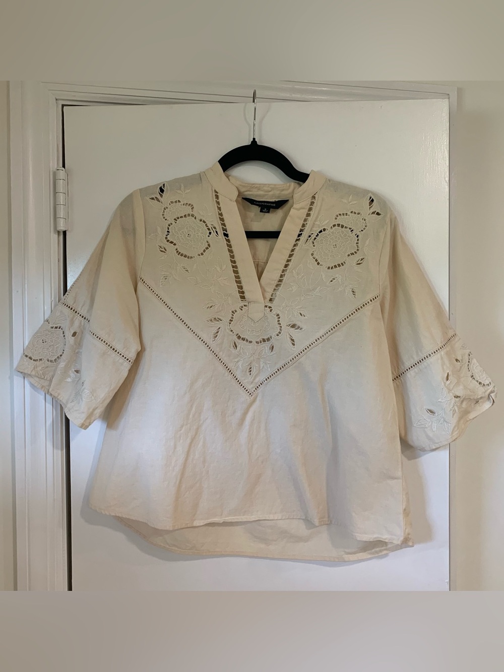 Calligraphie Women’s Floral Embroidered Cutout Blouse Top Cream Boho Size Small